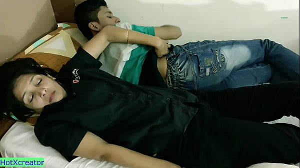 Ngeseks Sama Kakak Tiri, Berbagi Ranjang Panas Banget, Suara Hindi Bikin Makin Liar!
