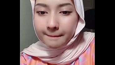 Jilbab Live, Ngintipin Goyangnya Bikin Makin Pengen